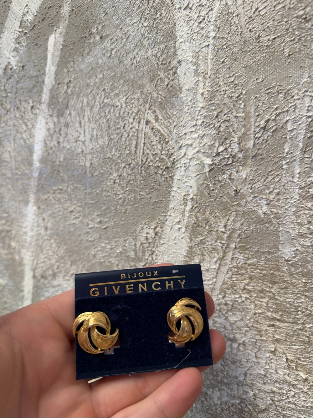 Givenchy Bijoux Vintage Twisted Gold Clip-On Knot Earrings